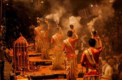 Read more about the article 5 Best Ganga Aarti in India – Origin, Places, Holy Activities 
