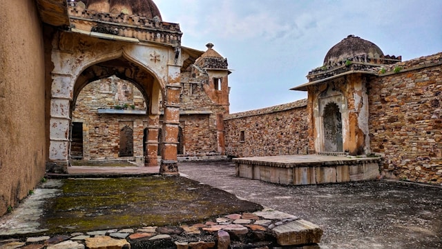 19 Famous Historical Places in India 19 Famous Historical Places in India