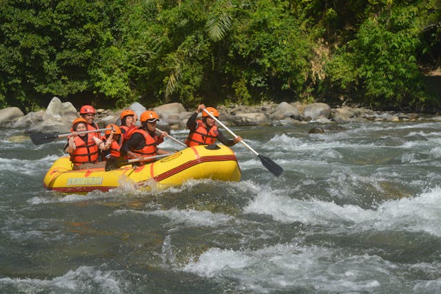 5 adrenaline-pumping adventure-sports spots in India